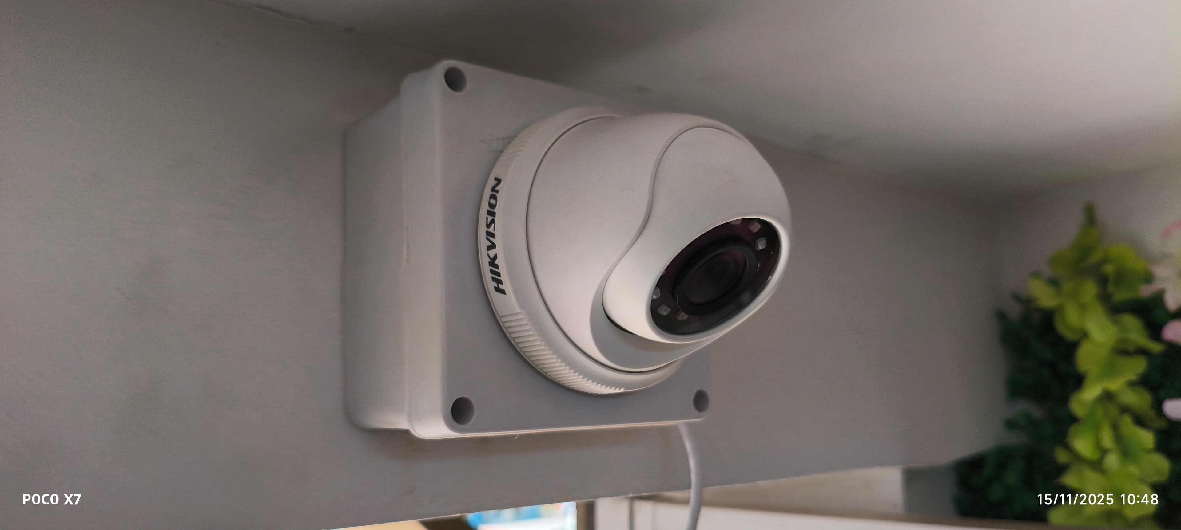 Sistema CCTV con DVR instalado en hogar de Bogotá y Soacha