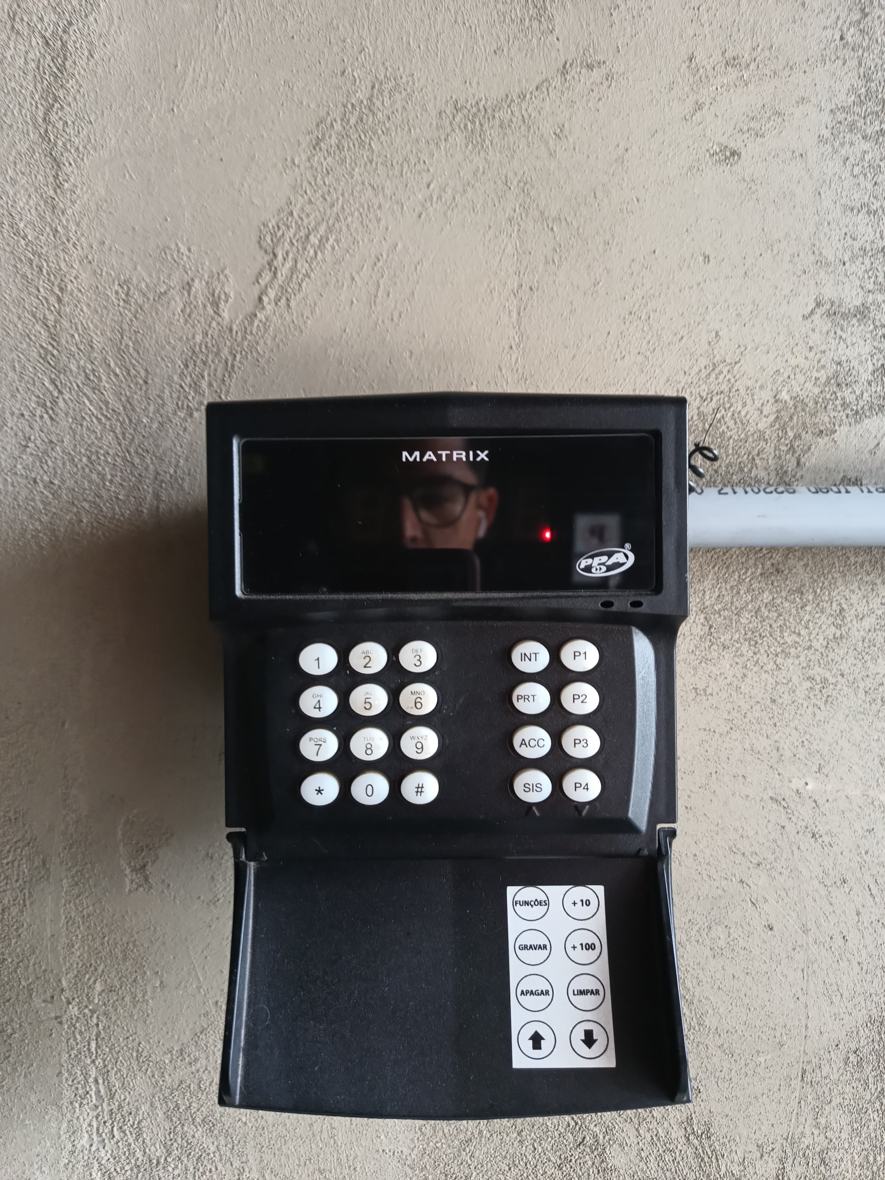 Sistema de tarjetas RFID para control de acceso en empresa de Bogotá